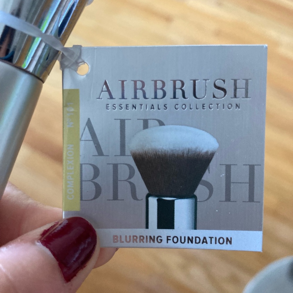 IT Cosmetics Brush